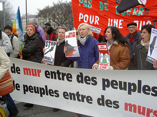 manif antiguerre OUT NOW 18 mars 2006