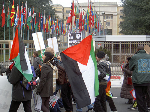 manif antiguerre OUT NOW 18 mars 2006