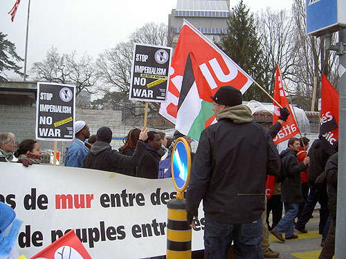 manif antiguerre OUT NOW 18 mars 2006