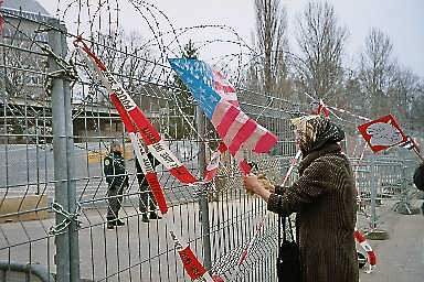 manif antiguerre OUT NOW 18 mars 2006