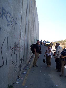 mur à Betlehem - 18e mission civile - 2006